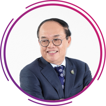 Professor <br>Kitipong Urapeepatanapong