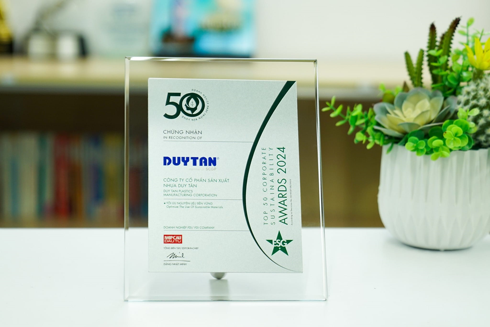Duy Tan Plastics achieves Top 50 Corporate Sustainability Awards 2024, reaffirms commitment to ESG goals