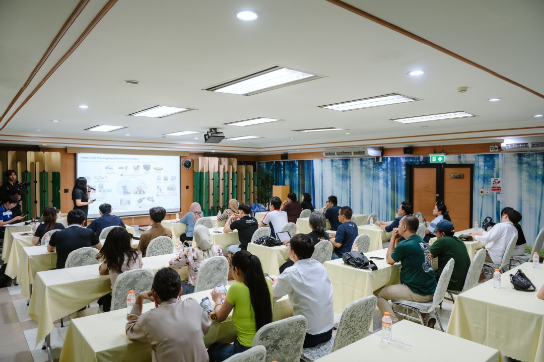 SCGP welcomes Press and ESG Ambassadors  to visit zero waste community model for sustainable waste management, and sustainable packaging production base with Inclusive Green Growth