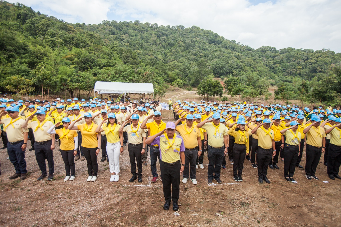 Uniting Power through SCGP ’Plant Beats Heat' Volunteer Development Project to Expand Green Spaces in Kanchanaburi Community Forest for Father's Day and World Soil Day