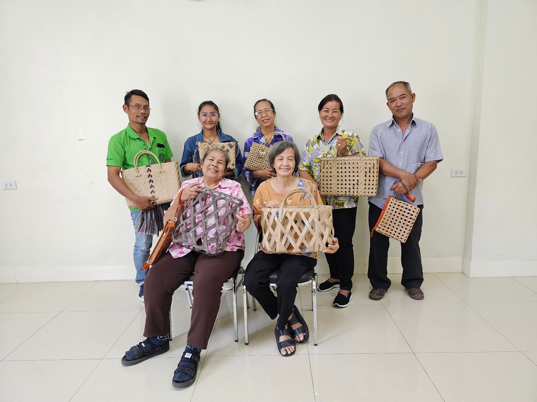 Turn Paper Bands into Values Creation