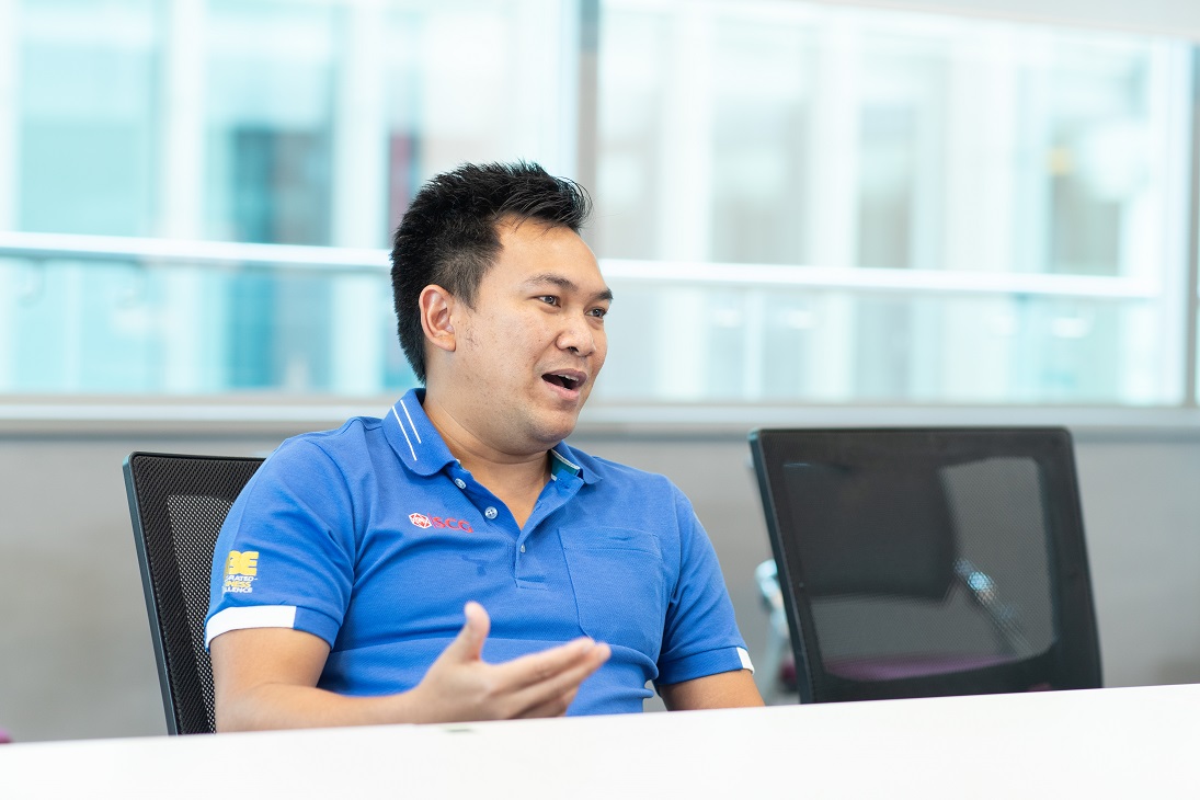 OPEN TO NEW CHALLENGES & LEVERAGE EXPERIENCES