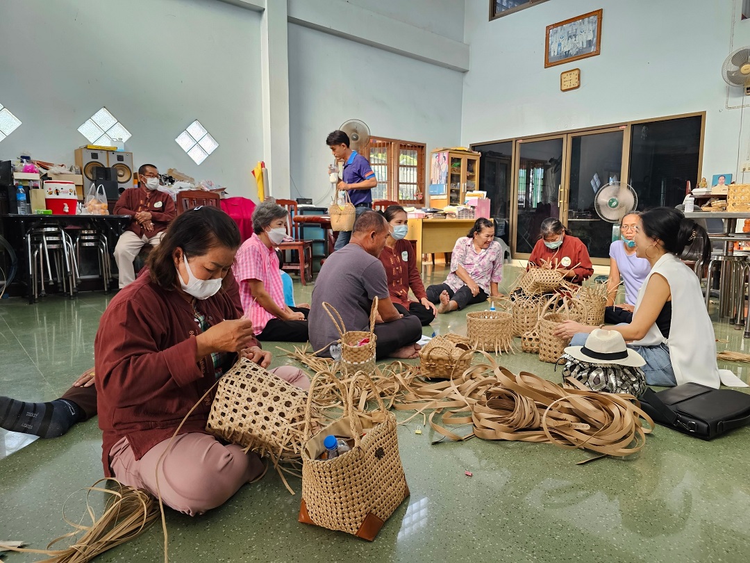 Turn Paper Bands into Values Creation