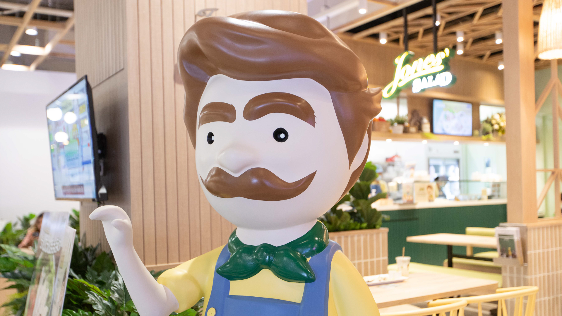 SCGP and Jones' Salad Serves Healthy Food with Green Heart